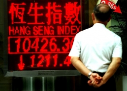 1998年亞洲金融風暴，在香港上市的中資股許多跌穿了上市價，以後隨中國經濟的發展才慢慢復原。Getty Images