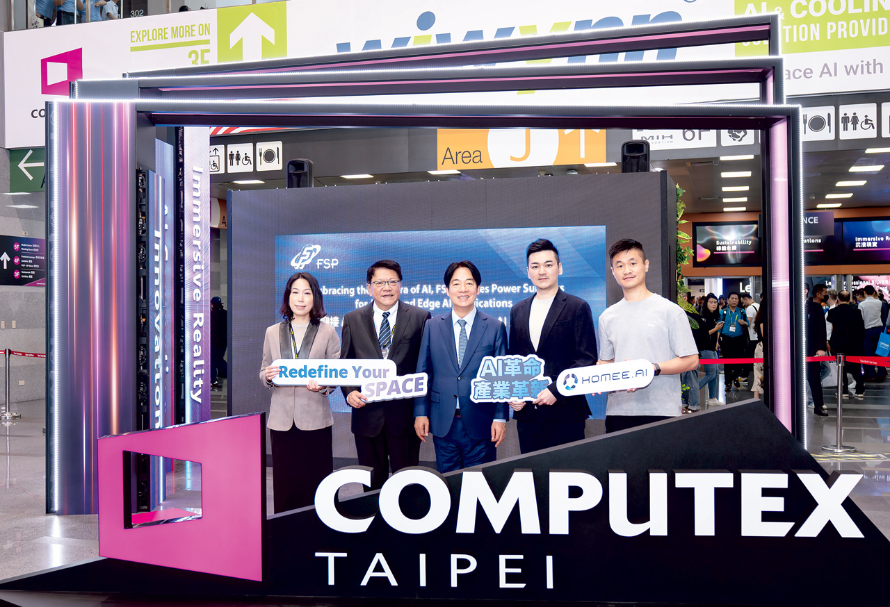 HOMEE AI在COMPUTEX 2024展場上獲得賴清德總統嘉勉。HOMEE AI提供