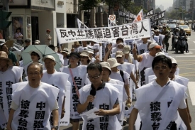 2011華人十大新聞 - 9. 投資中國受害台商 全台遊行駐點抗議
